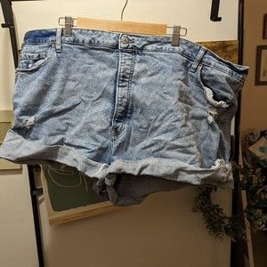 Old Navy distressed denim cuffed cut-off shorts size 30W